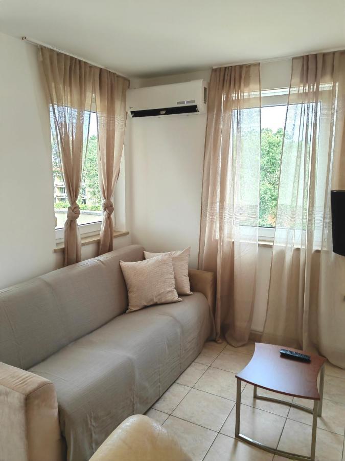 Sea View Apartment & Studio Apartment Bruno Umag Buitenkant foto